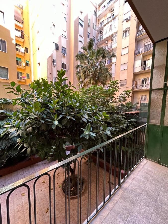 Vomero Suite And Deluxe Room B&B Napoli Ngoại thất bức ảnh