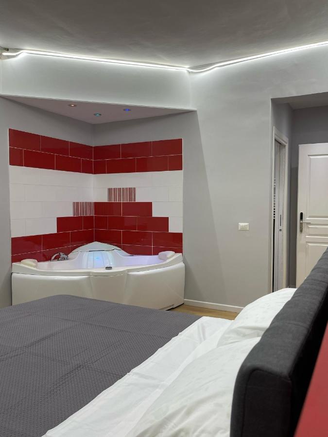 Vomero Suite And Deluxe Room B&B Napoli Ngoại thất bức ảnh