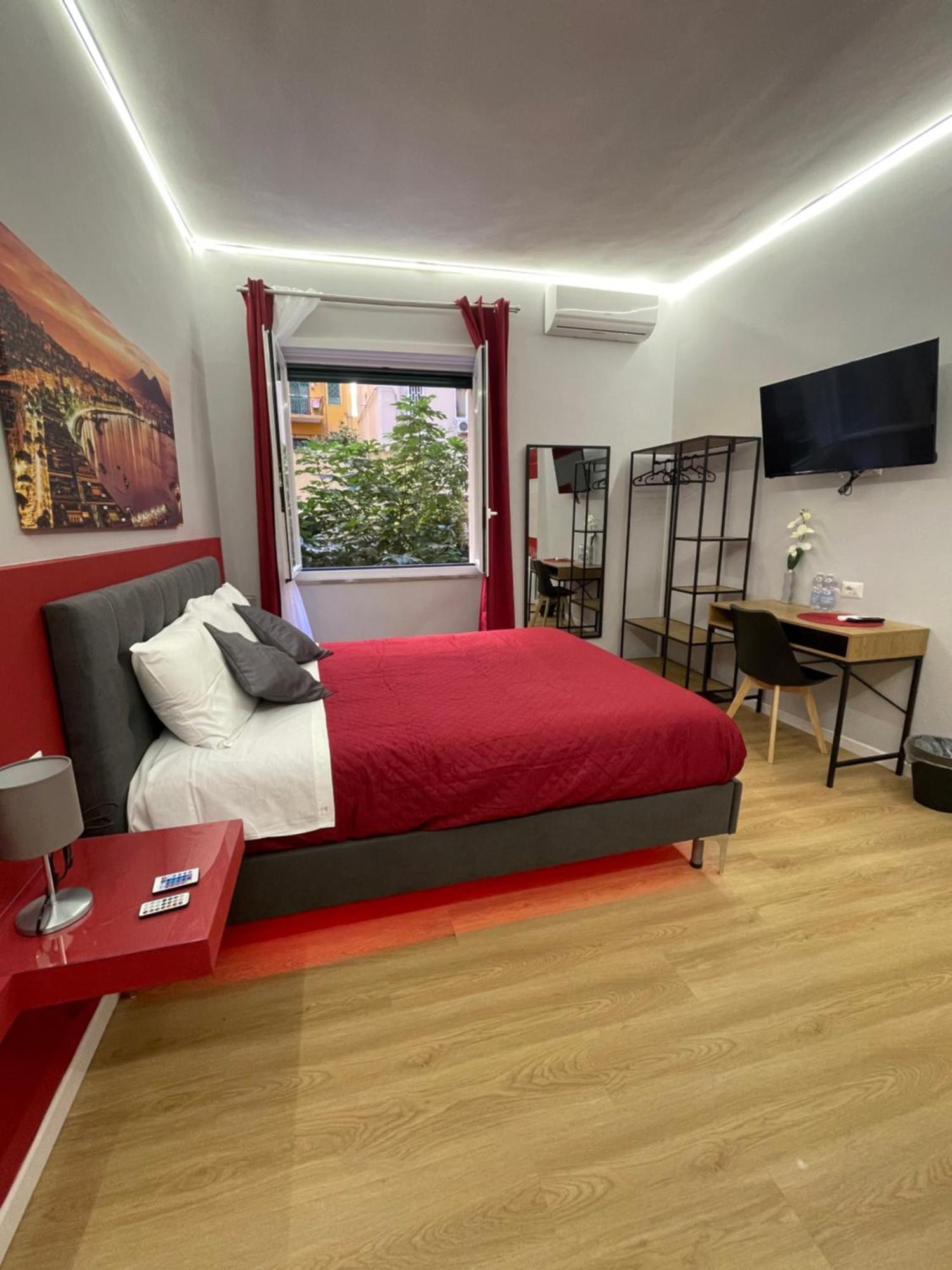 Vomero Suite And Deluxe Room B&B Napoli Ngoại thất bức ảnh