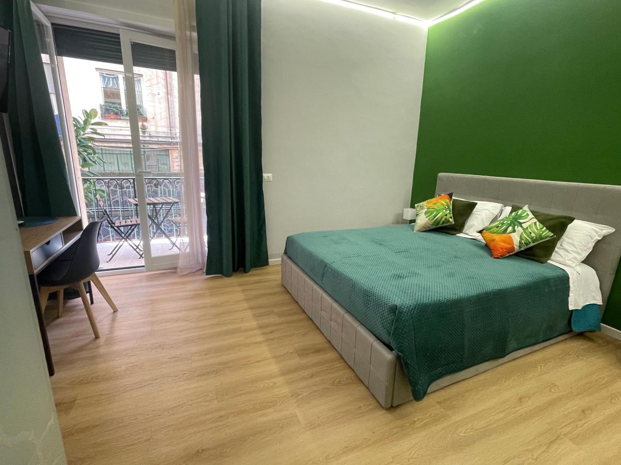 Vomero Suite And Deluxe Room B&B Napoli Ngoại thất bức ảnh