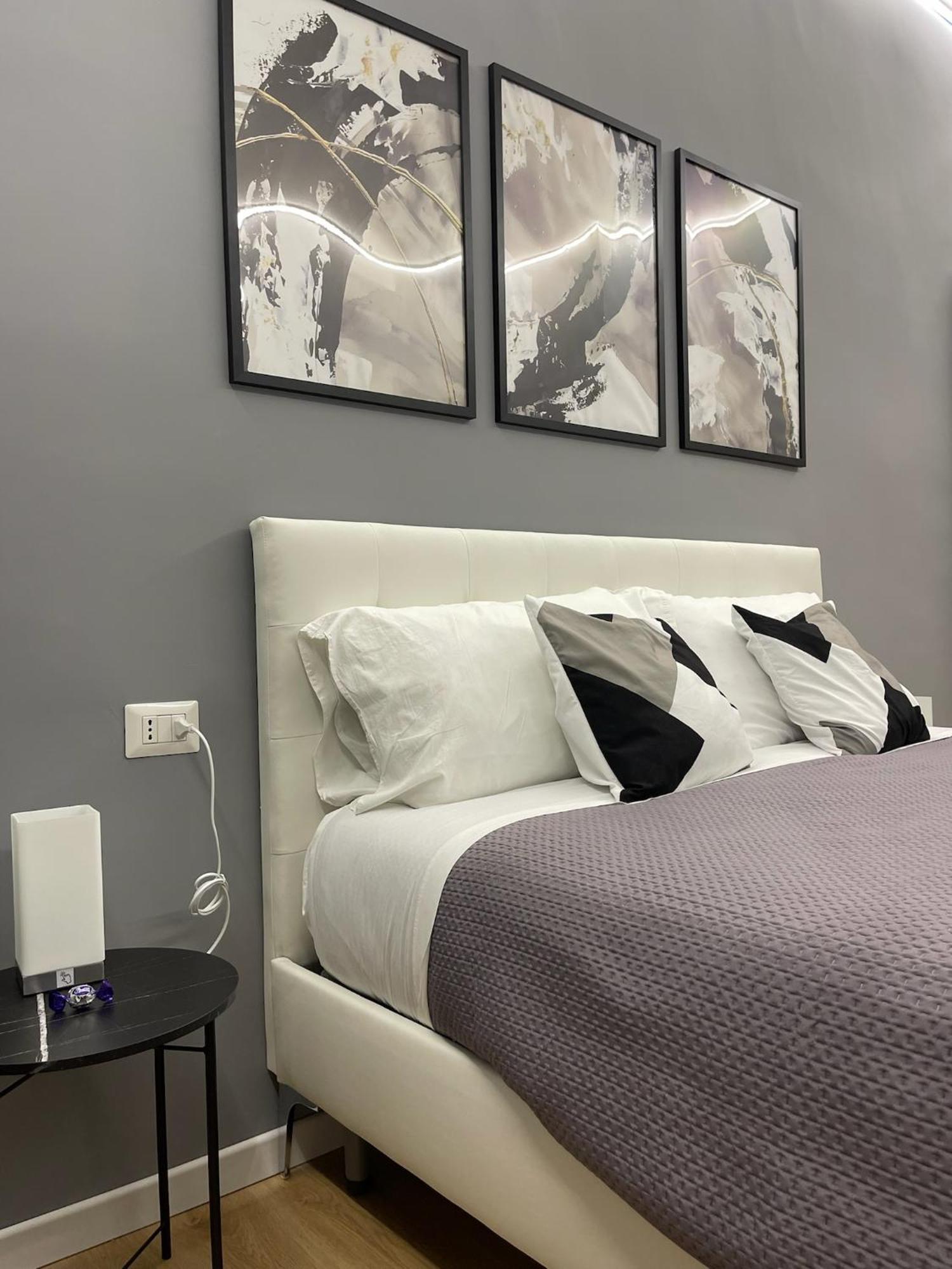 Vomero Suite And Deluxe Room B&B Napoli Ngoại thất bức ảnh