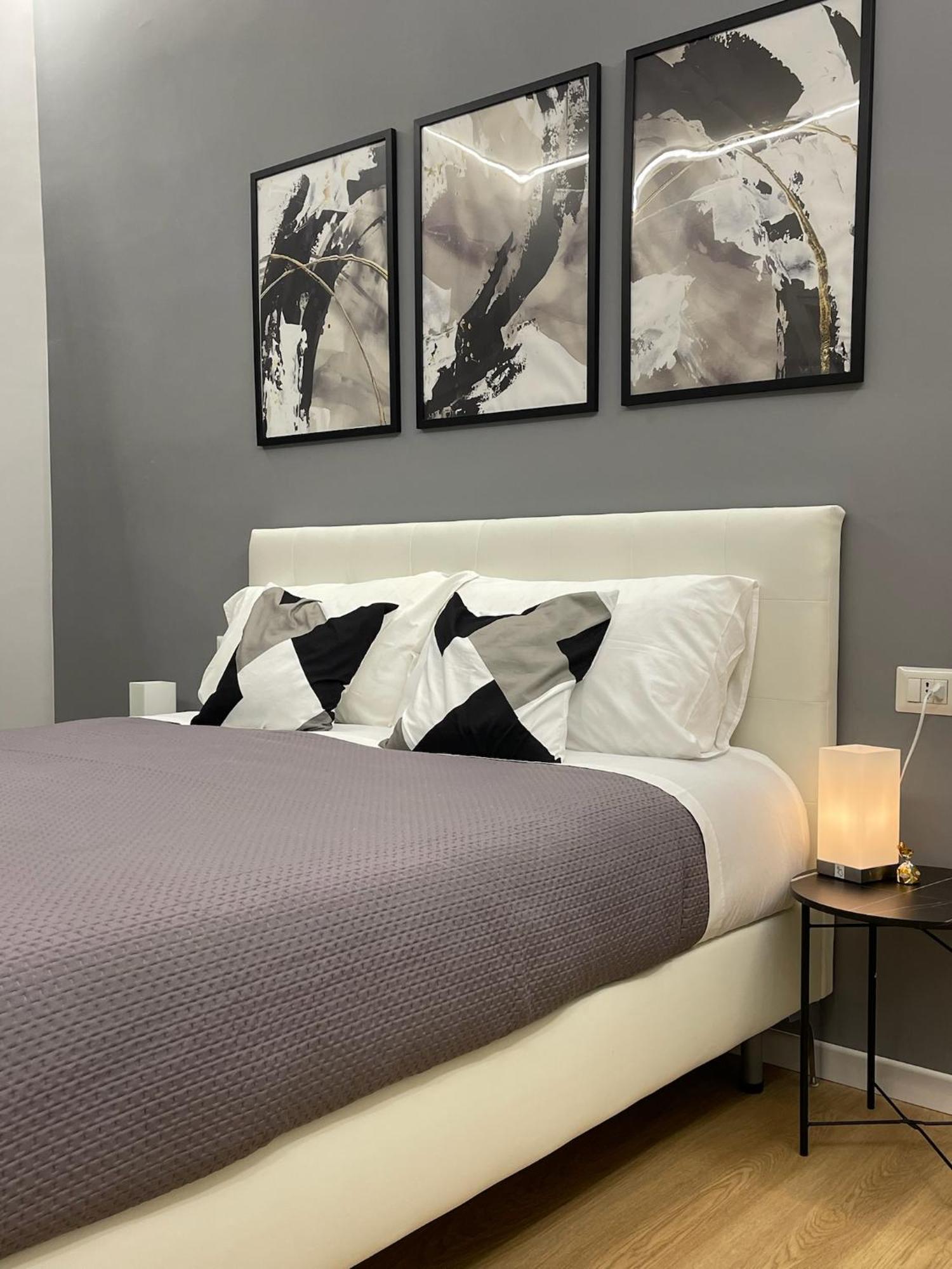 Vomero Suite And Deluxe Room B&B Napoli Ngoại thất bức ảnh