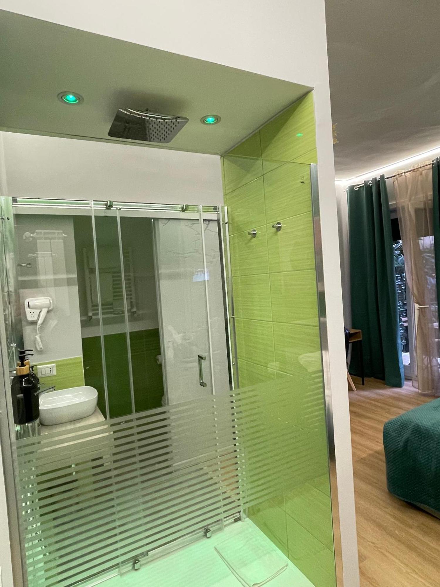 Vomero Suite And Deluxe Room B&B Napoli Ngoại thất bức ảnh